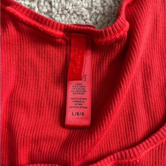 Red SKIMS Set - Picture 3 of 5